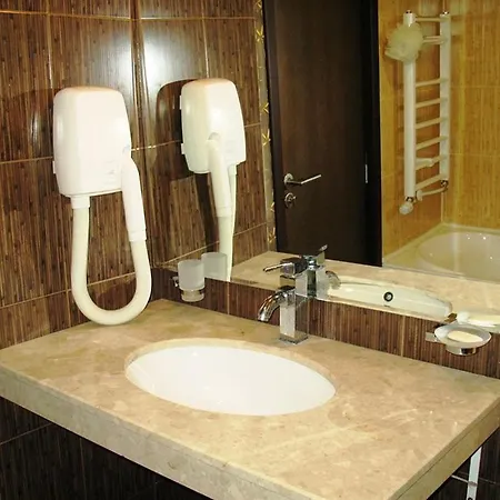 1 Bed - Sleeps 4 - Pets - Pool - Mtn Views * Bansko